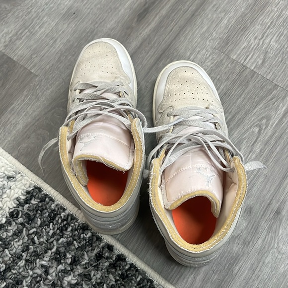 Jordan 1 SE Craft Inside Out - Picture 4 of 5